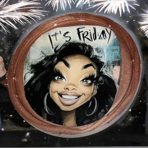 NORE’S NOVELTIES Single Round Handcrafted Coaster “IT’S FRIDAY” - Picture 1 of 3